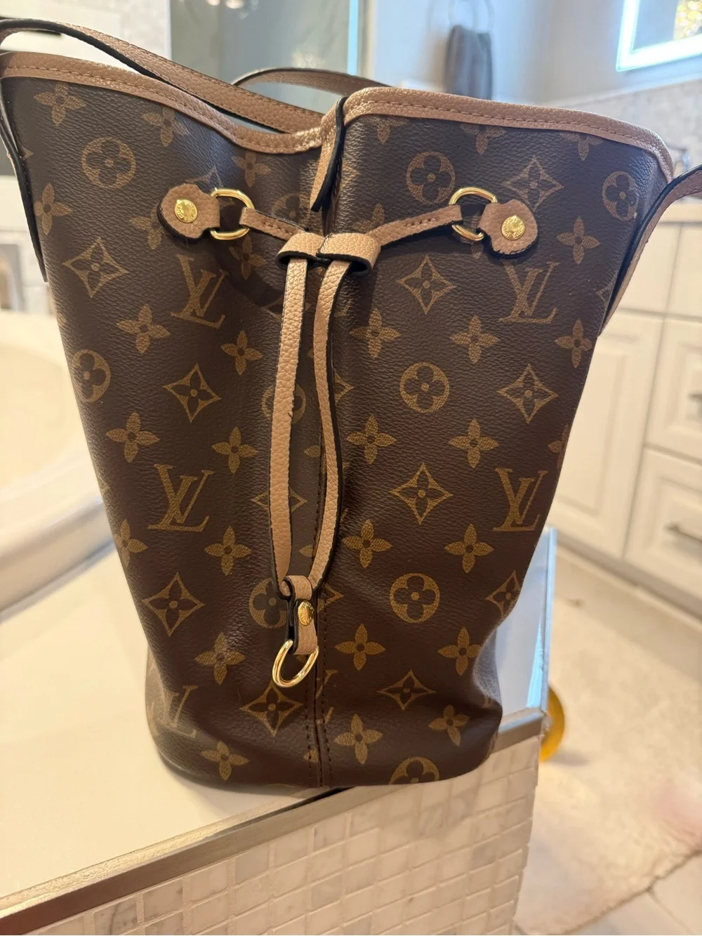 Louis Vuitton NeverFull Monogram Canvas Neverfull MM Tote in Brown/Tan